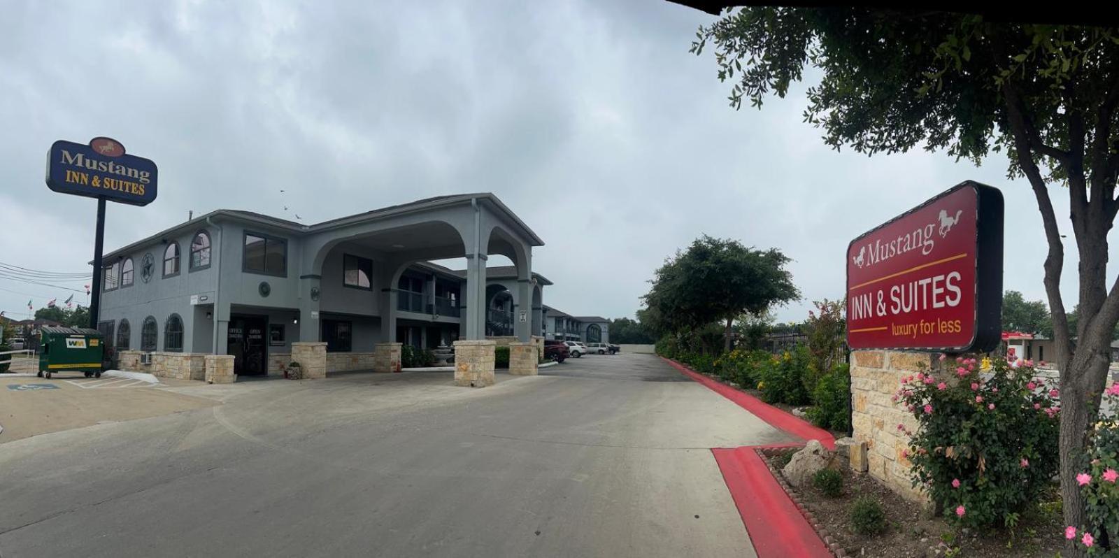 סן אנטוניו Mustang Inn And Suites מראה חיצוני תמונה
